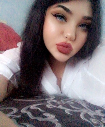 сладкий 😘 Я - элегантная, страстная и опытная девушка, которая знает, как доставить незабываемое удовольствие 😉 Позволь мне увлечь тебя в мир искушений и страсти, где все твои мечты станут реальностью 💫 Мои услуги наполнены нежностью и лаской, а наши встречи будут полны сексуального желания и безудержного наслаждения 💋
Отзывы о моих услугах говорят сами за себя - я надежная компания для приятного времяпрепровождения 🌟 Не упусти возможность испытать волшебство, которое я создам для тебя своим горячим телом и прекрасным лицом 😍 Живу в Москве и готова подарить тебе незабываемые мгновения в этом чудесном городе 🏙️ Встречай свою идеальную любовницу - меня! 🌹 Фото в моем профиле - подтверждение моей красоты и страсти, которыми я смогу тебя окрылить 💋 Пиши мне и давай вдохнем жизнь в наши самые сокровенные фантазии 💦💫 Ниночка